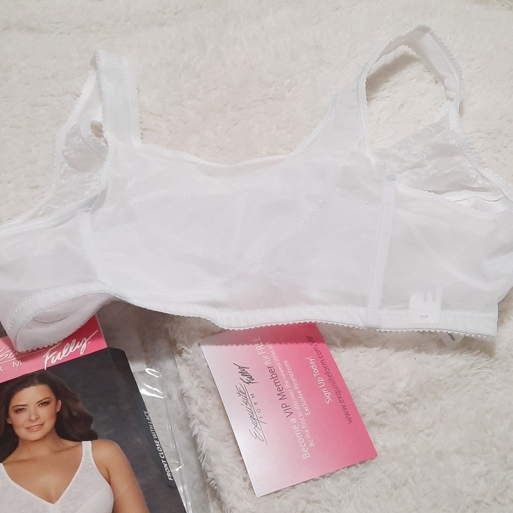 Exquisite Form Bra - Picture 2 of 6